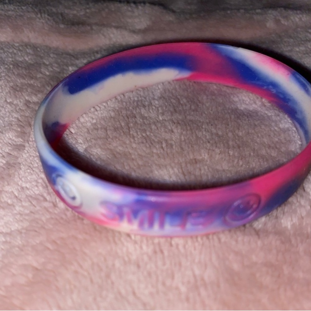 Y2K Tie Dye Smile Bracelet